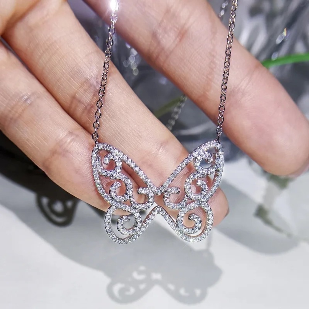 New 925 Silver Beautiful Butterfly Diamond Necklace - Picture 3 of 6